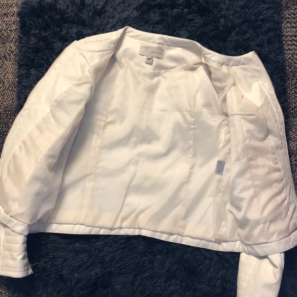 Bagatelle Quilted Leather Jacket with Gold Zippers - Picture 5 of 7